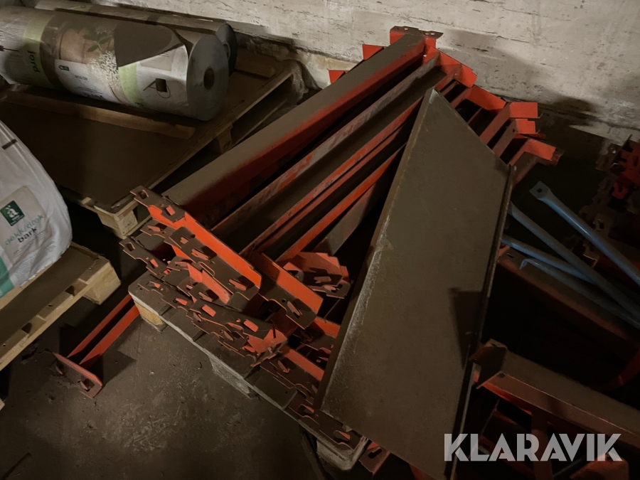 Pallställ med rullbanor, Karlstad, Klaravik auktioner