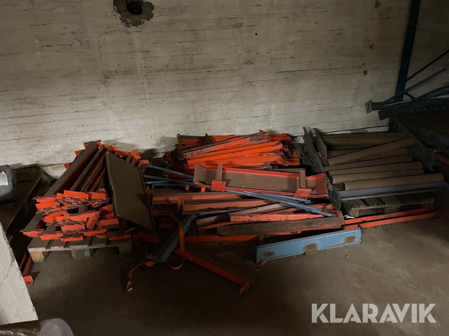 Pallställ med rullbanor, Karlstad, Klaravik auktioner