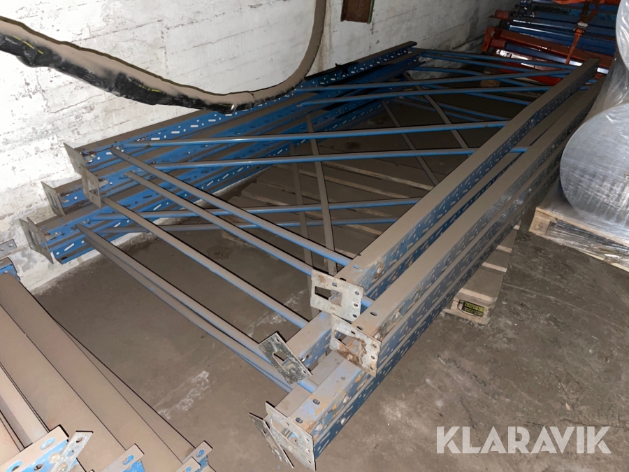 Pallställ med rullbanor, Karlstad, Klaravik auktioner