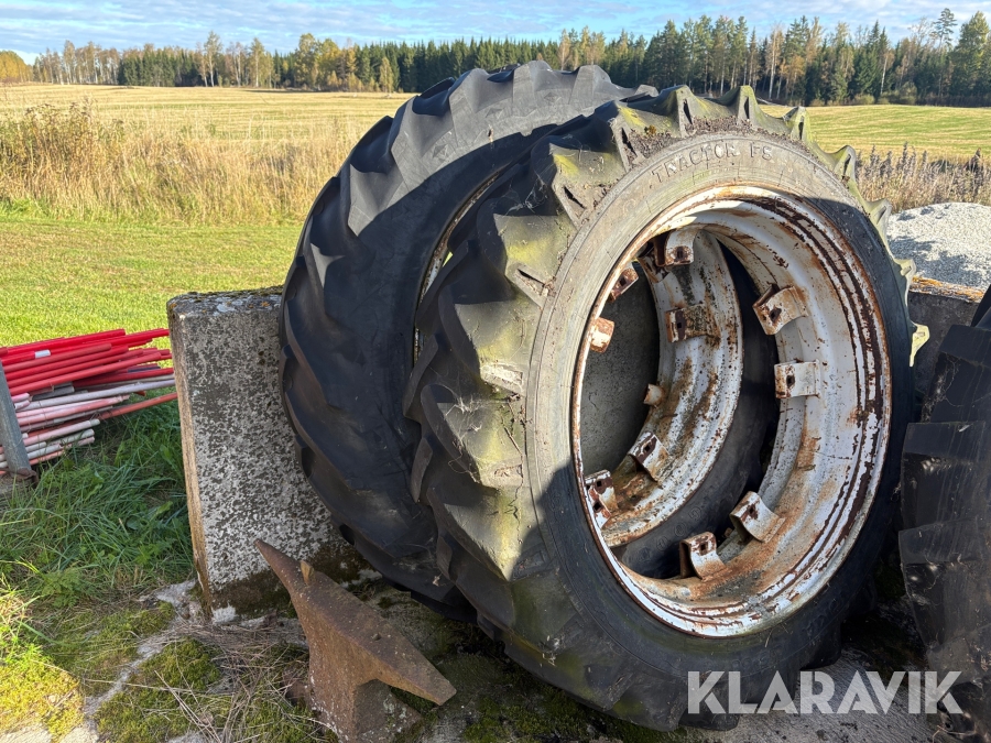 Traktordäck Nokian/ Goodyear 2st