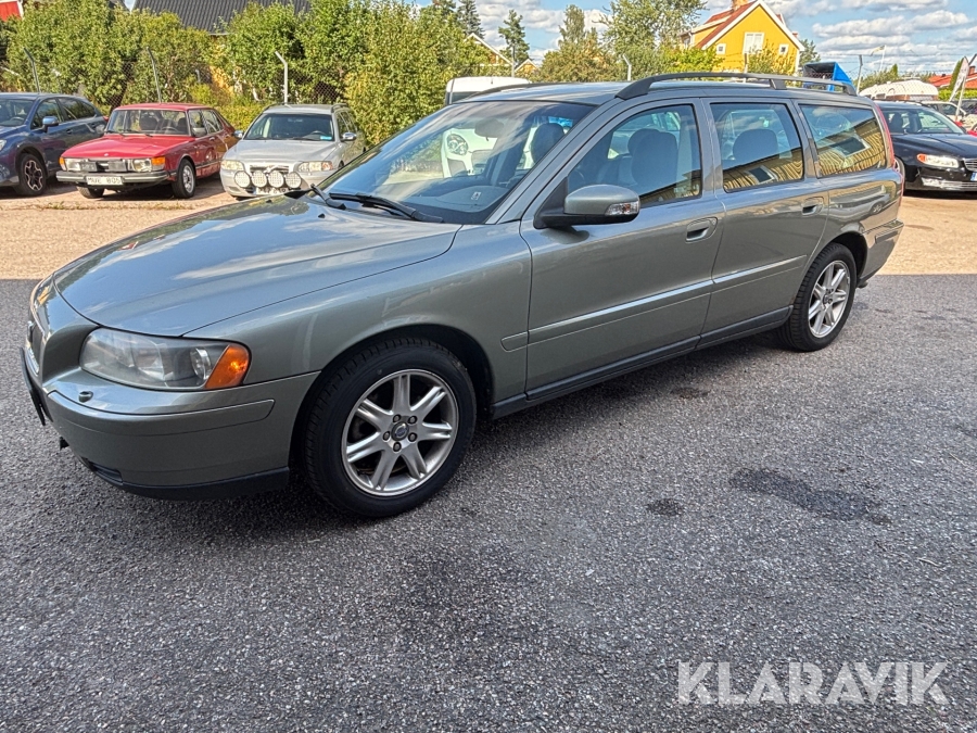 Volvo V70 2.4 nybesiktigad