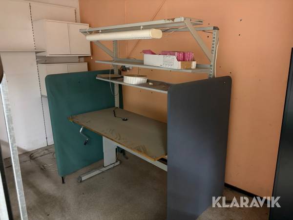 Arbetsstation med ESD skiva.