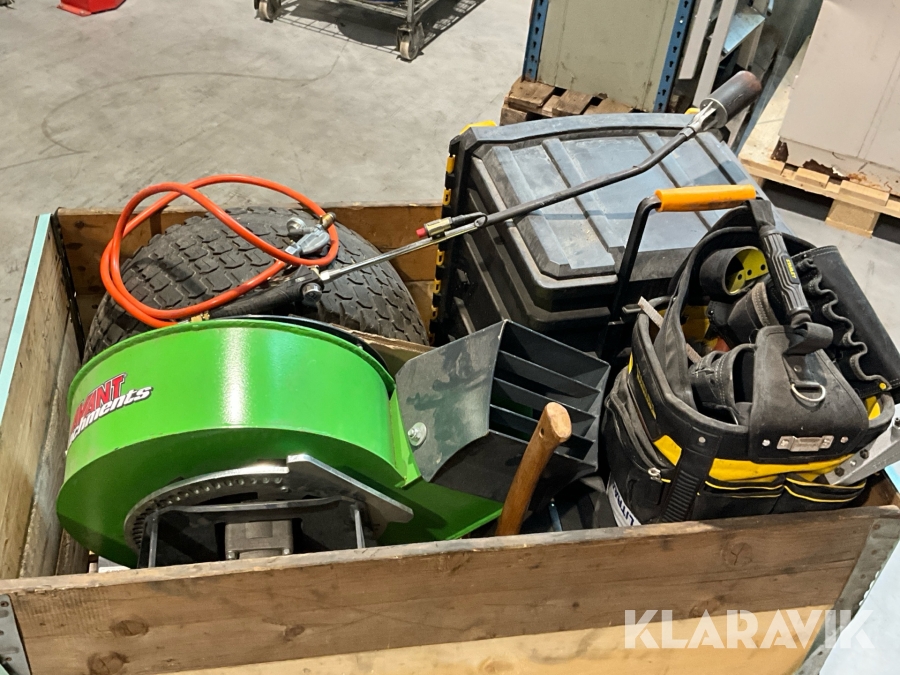 Lövblås Avant A4429 och diverse övrig utrustning