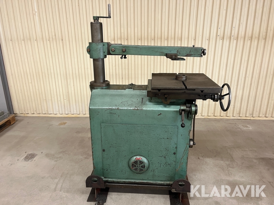 Kilspårsmaskin E.M Bruhn med verktyg