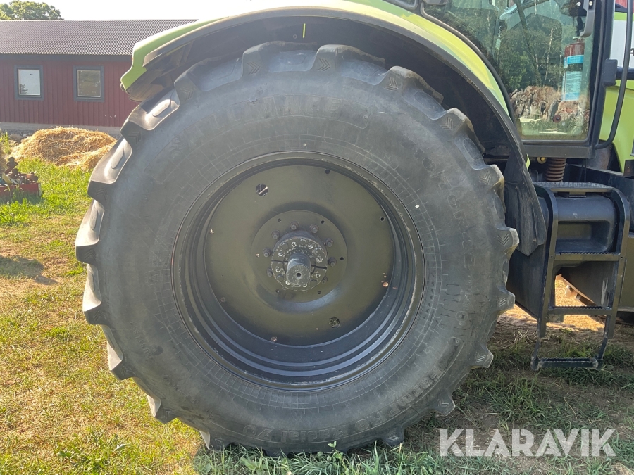 Traktor Claas Axion 850
