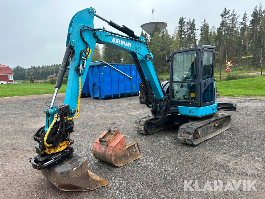 Grävmaskin Airman AX48U