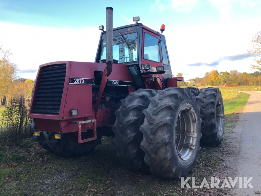 Traktor Case 2670
