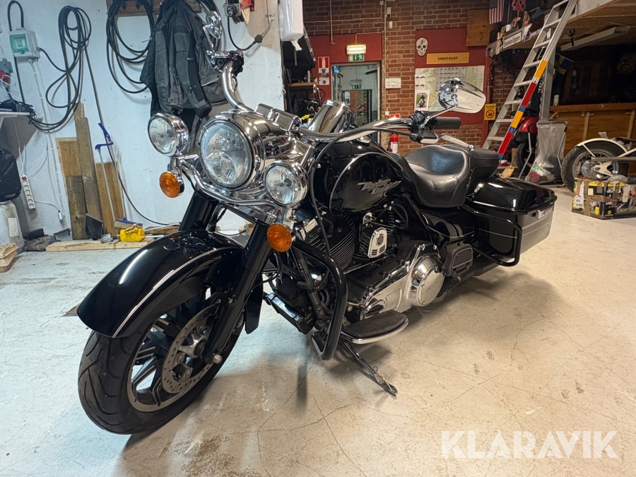 Motorcykel Harley Davidson Road King 2015