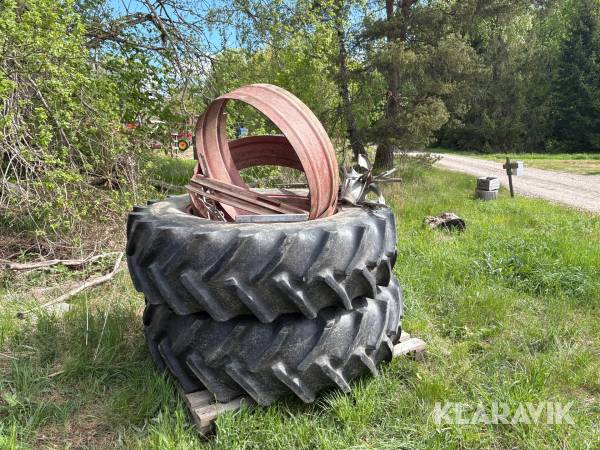 Dubbelmontage Goodyear 18.4-38 1 par