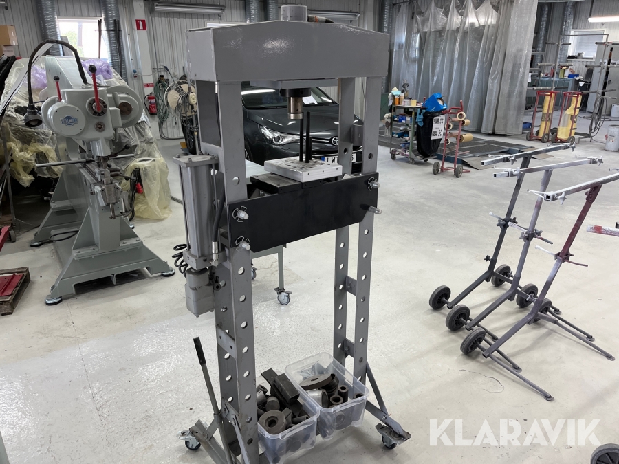 Hydraulpress BBM 30 TON tryckluftsdriven
