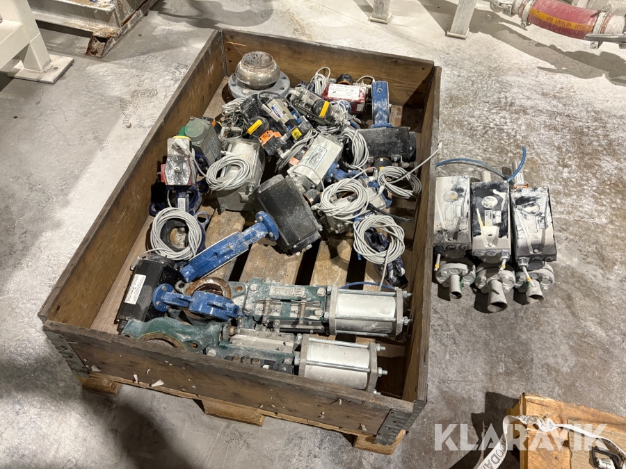 Diverse ventiler, luftventiler, flödesmätare och luftflödesmätare