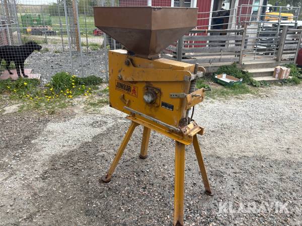 Spannmålskross Junkkari V M J-K