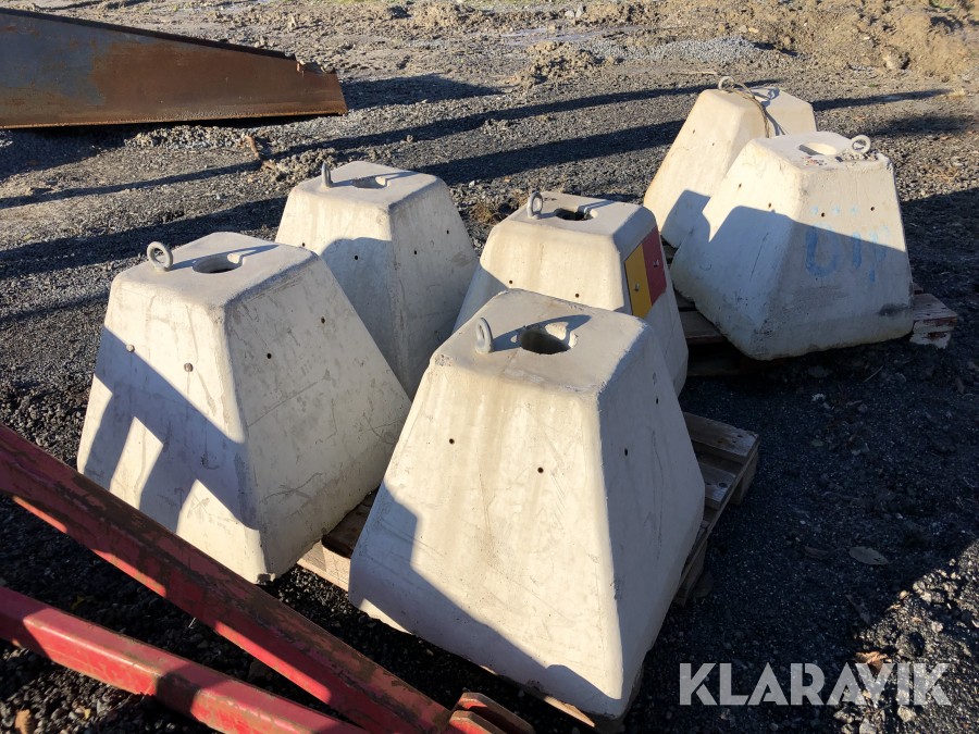 Betongfundament till skyltar 6 st