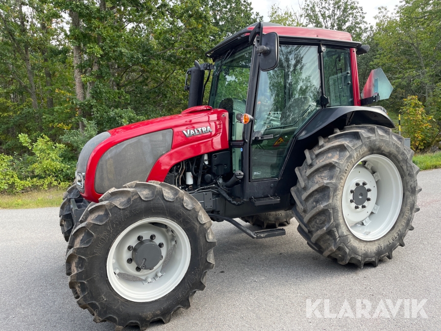 Traktor Valtra  A93