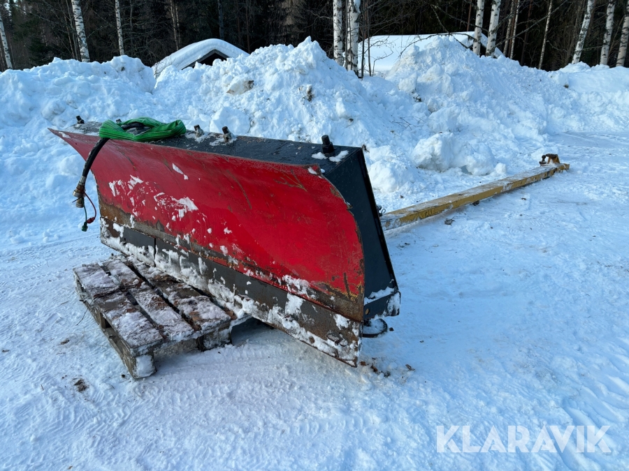 Snöblad Vreten K 2400 U med bom 
