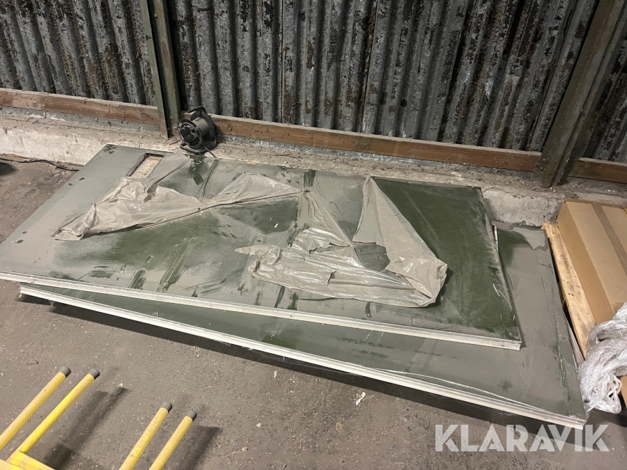 Dörr till lastbilskåp 4 st