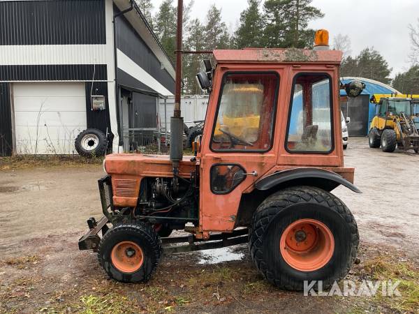 Traktor Kubota L185