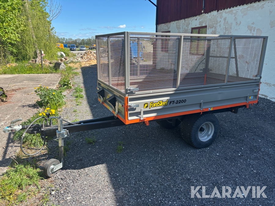 Tippvagn Foresteel FT-2200 med 3-vägs tipp