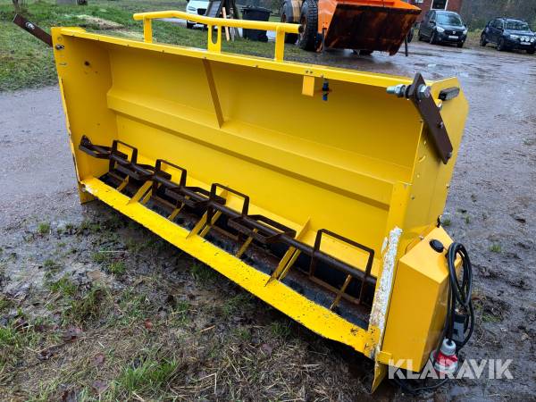 Sandspridare Appstyrd till lastbil Forshaga T10-250