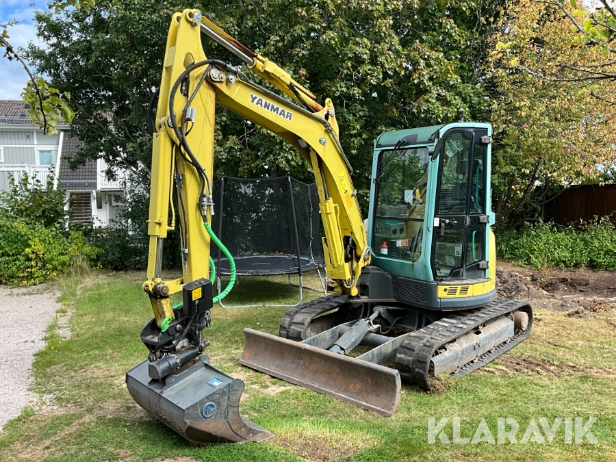 Grävmaskin Yanmar VIO50-U med redskap