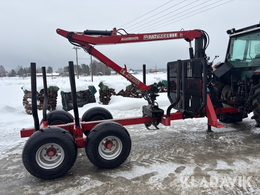 Skogsvagn Kesla Patu 525 med kran