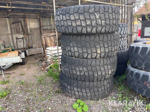 Entreprenaddäck 525/80R25 4 st