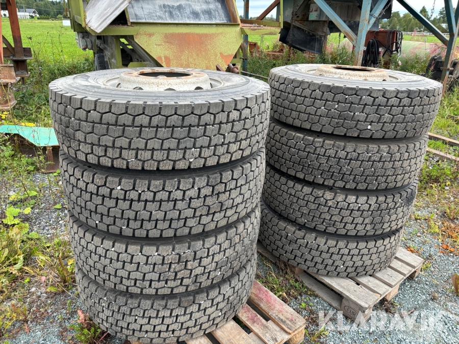 Lastbilsdäck Sailun SDW1 M+S 315/80R22.5 8st med fälg