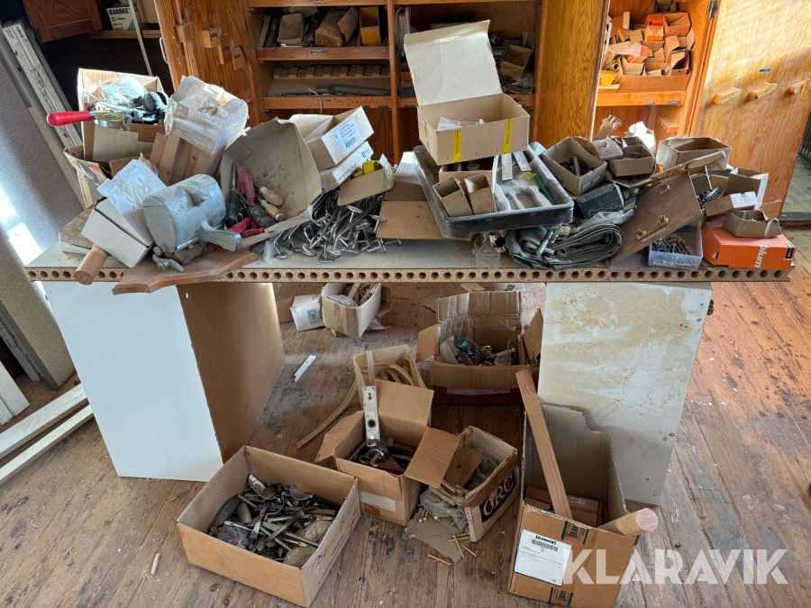 Diverse olika bygg tillbehör