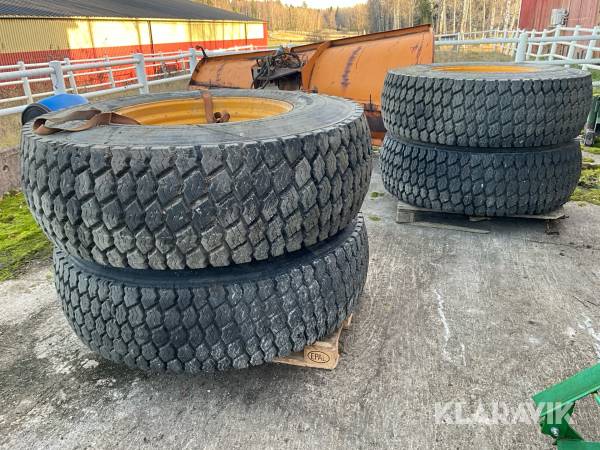 Entreprenadhjul till Volvo 6300 4st Nokian 18.4-30