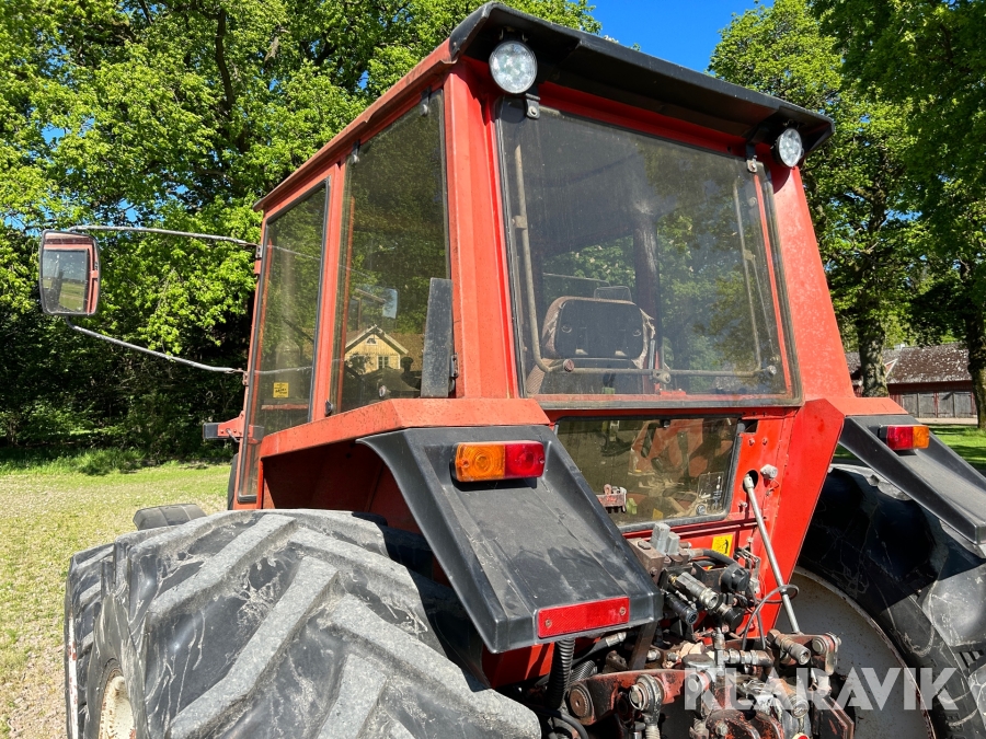 Traktor Volvo BM Valmet 805, Helsingborg, Klaravik Auktioner