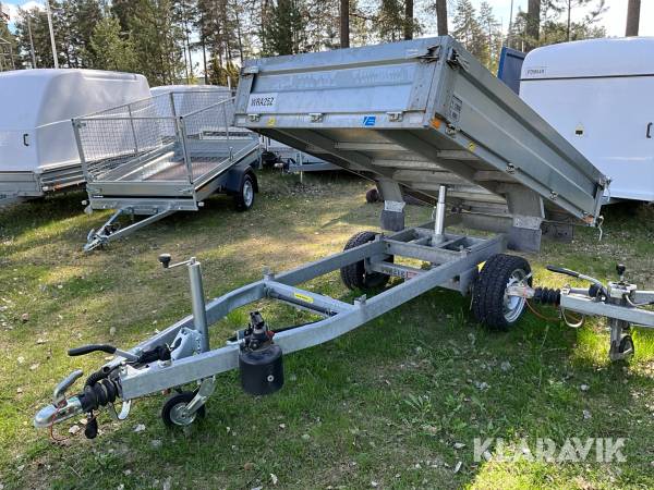 Personbilssläp Brenderup 1300 kg med tipp och spridarläm
