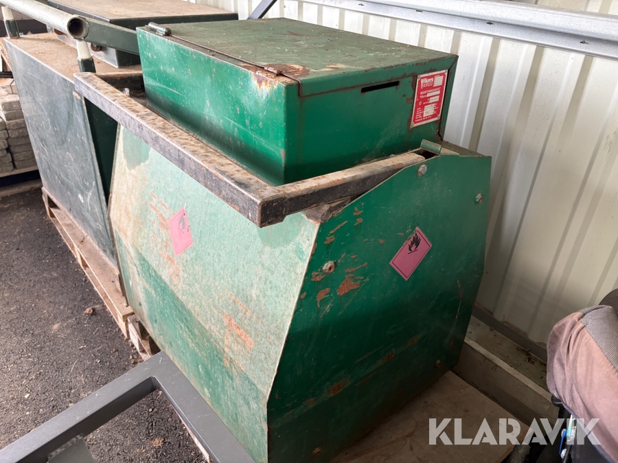 Diseltankar Wikers 450 l 2st