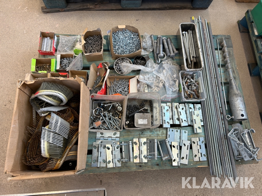 Diverse Spikar och skruvar  