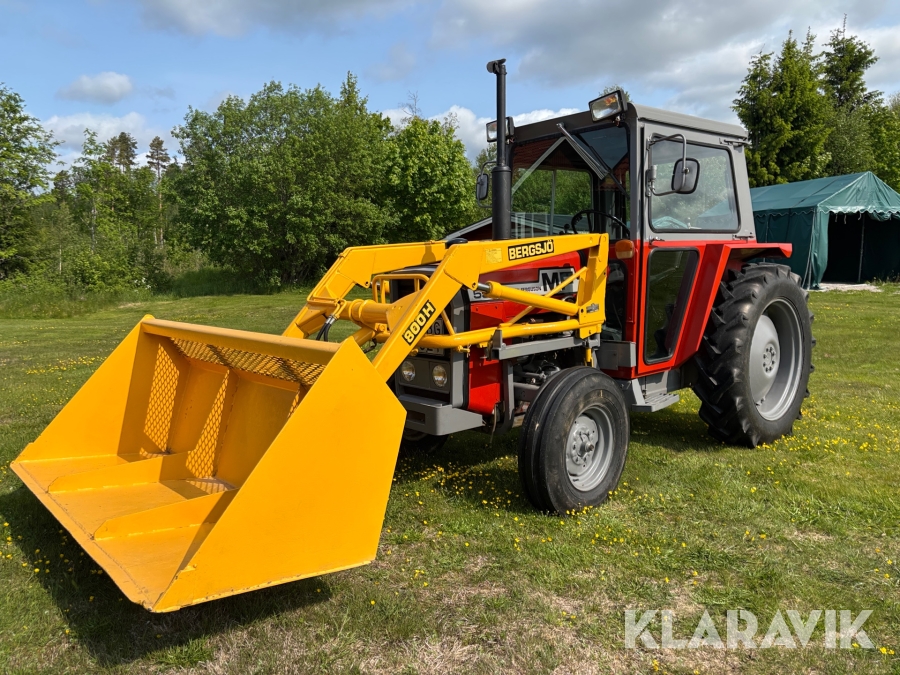 Traktor Massey Ferguson 550