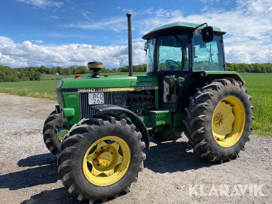 Traktor John Deere 3640