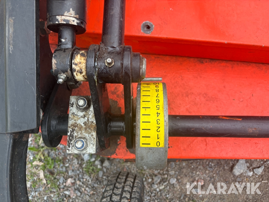 Åkgräsklippare Kubota F 3680EC Med plog