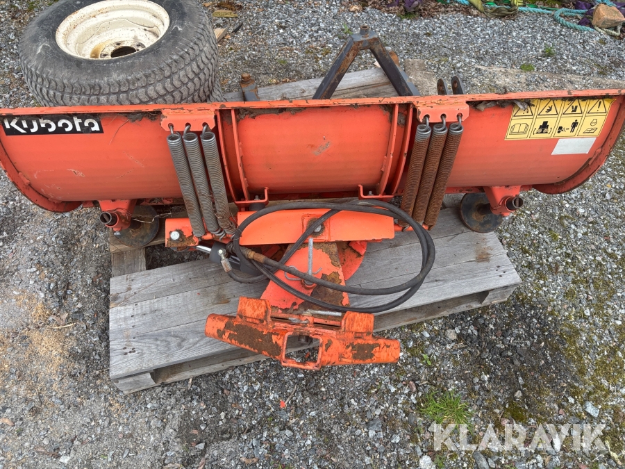 Åkgräsklippare Kubota F 3680EC Med plog