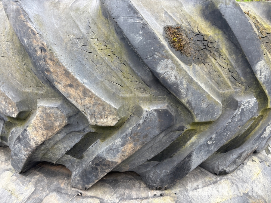 Lantbruksdäck 580/70R38 & 20.8R38