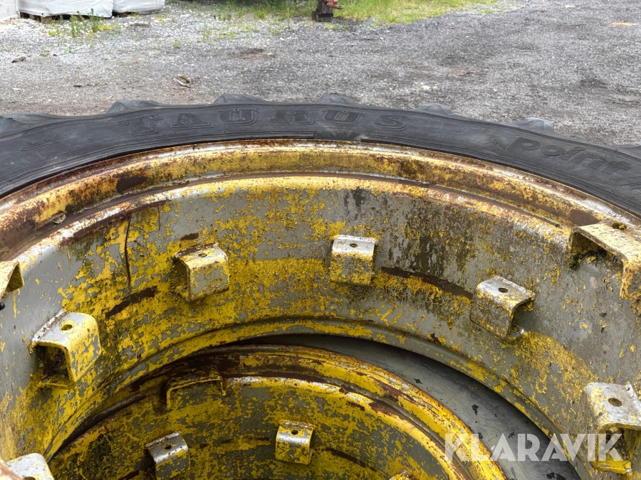 Lantbruksdäck 580/70R38 & 20.8R38