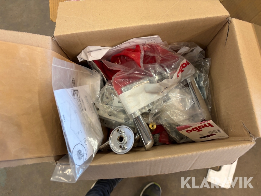 Parti med beslag Habo