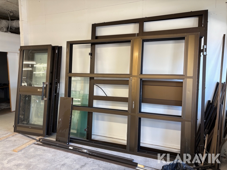 Entrédörrar med glaspartier