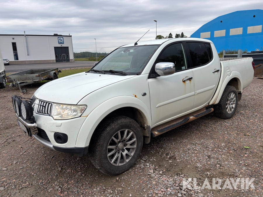 Pickup Mitsubishi L200 Dubbelhytt 2.5 4x4 178 hk