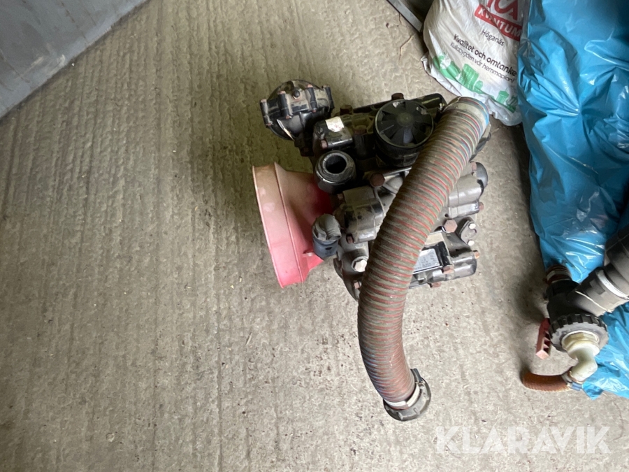 Kraftuttagsdriven pump till växtspruta Annovi reveberi AR 250 BP