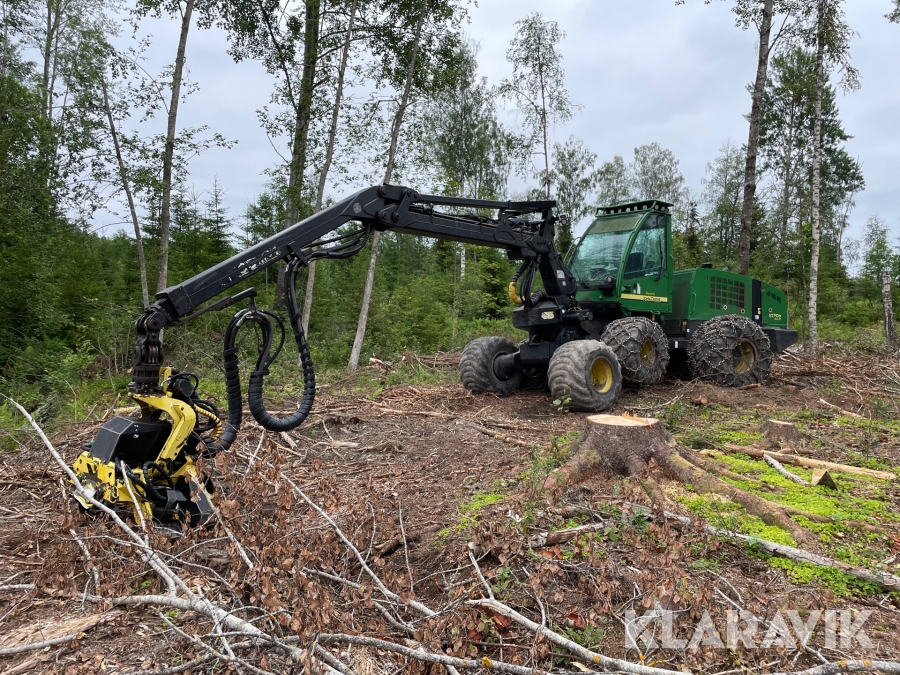 Skördare John Deere 1070D