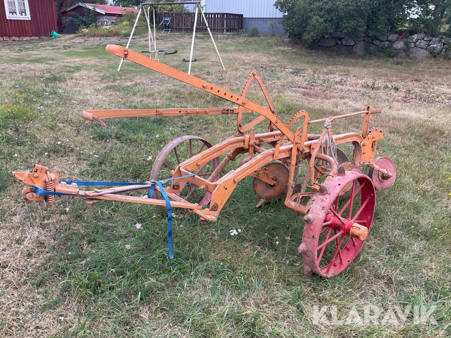 Veteranplog Allis-Chalmers 2-skärig