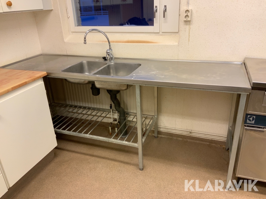 Rostfria bänkar 4 st