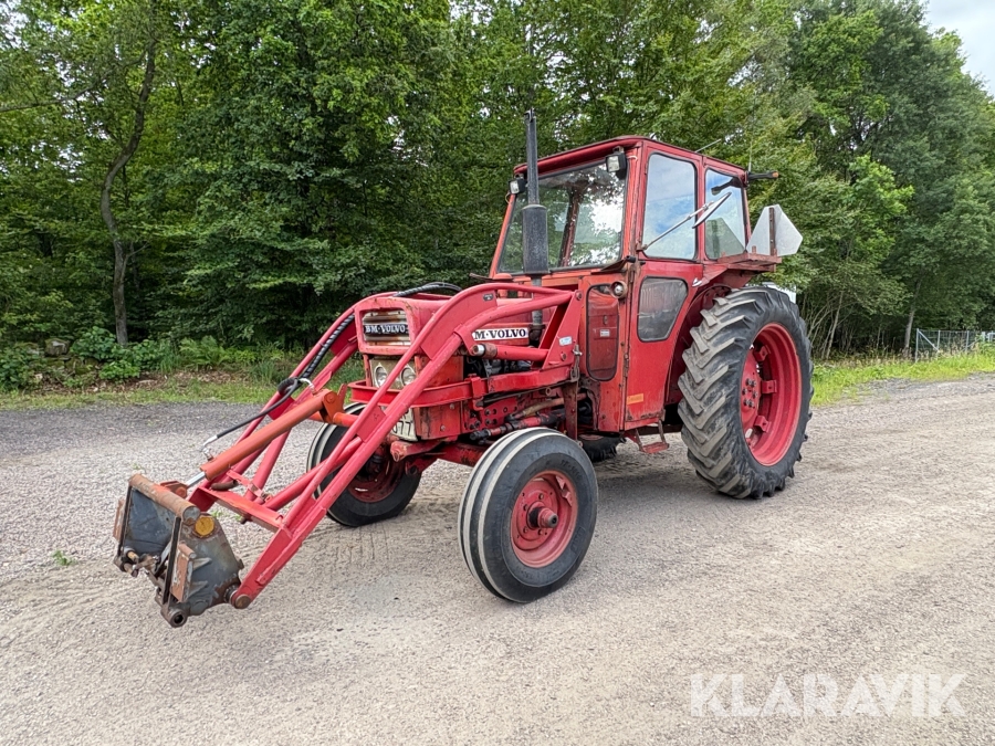 Traktor Volvo BM 430 T med balspjut & schaktblad