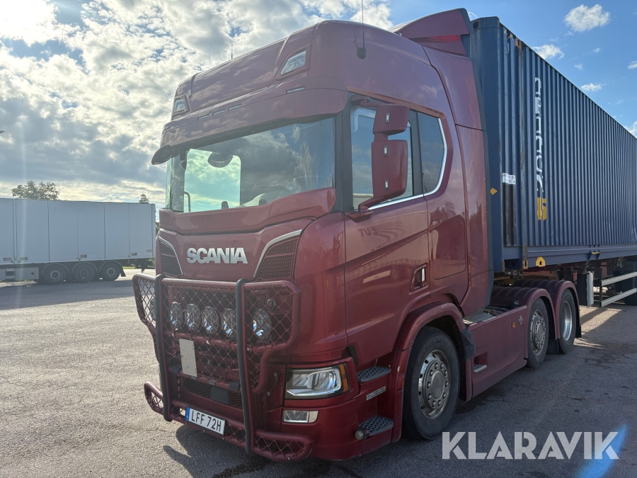 Lastbil Scania R590 6x2 ADR klassad