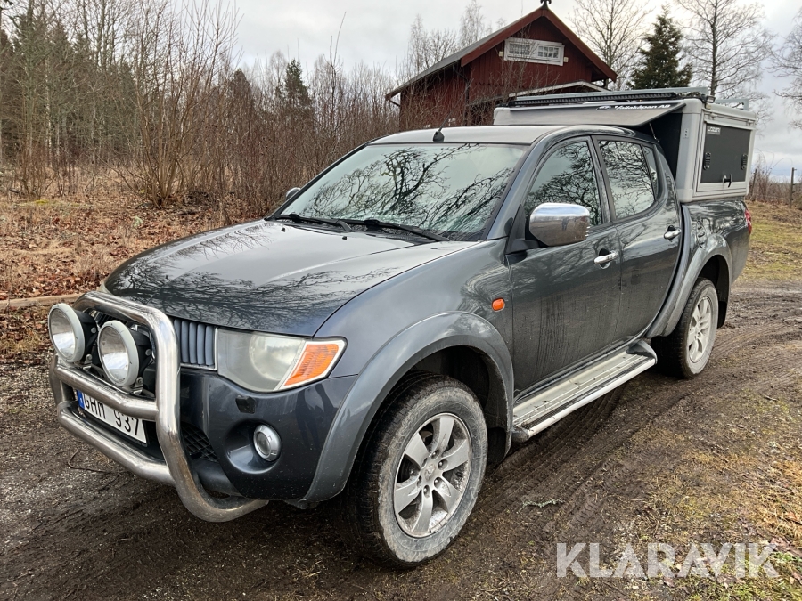 Pickup Mitsubishi L200 Dubbelhytt 2.5 4x4 Automatisk med hundkåpa