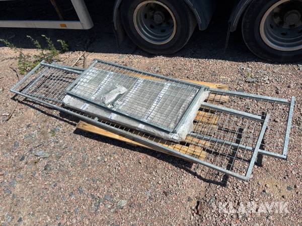 Grindar / lövhäck för personbilssläp